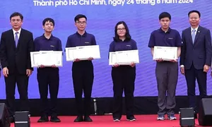 Bốn thí sinh đỗ đầu vào Đại học Bách khoa TP HCM