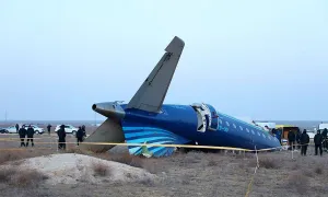 Phi công 'cố cứu máy bay Azerbaijan tới phút chót'