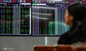 Cổ phiếu Vingroup, VPBank kéo chứng khoán đảo chiều