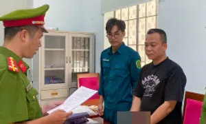 Người đàn ông bị đánh nhập viện khi mời bia người quen